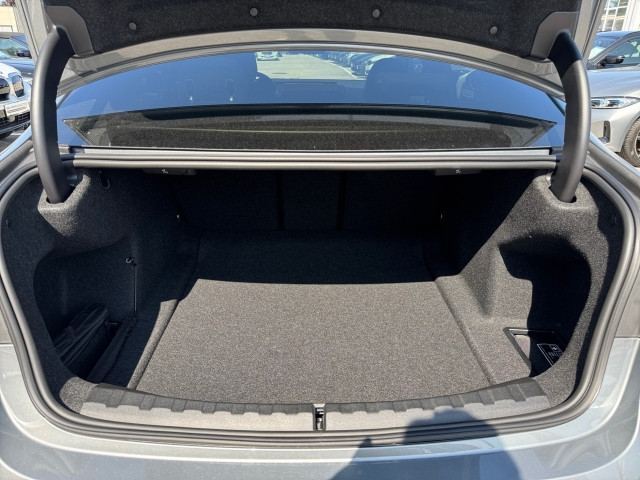 Bild 9: BMW 318i Limousine G20