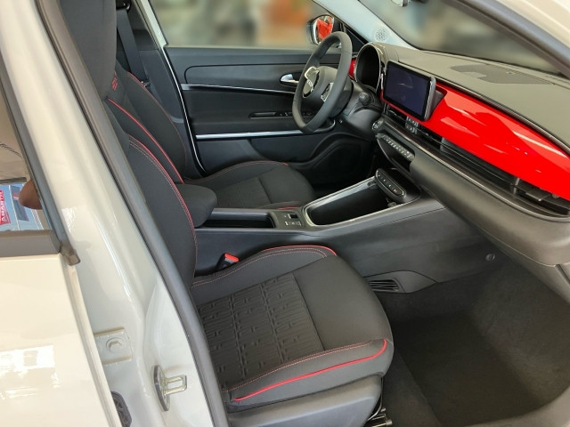 Bild 5: Fiat 600e Red