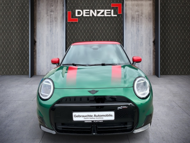 Bild 2: Mini Cooper E J01 HC0