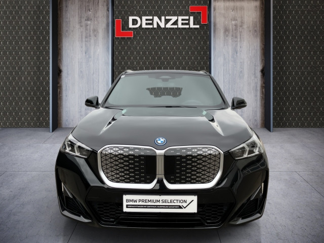 Bild 12: BMW iX1 eDrive20 U11