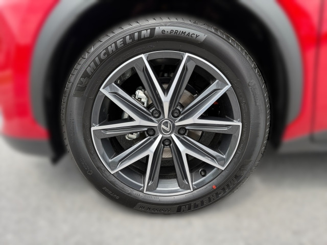 Bild 4: Lexus LBX 1,5 Hybrid Emotion 136PS