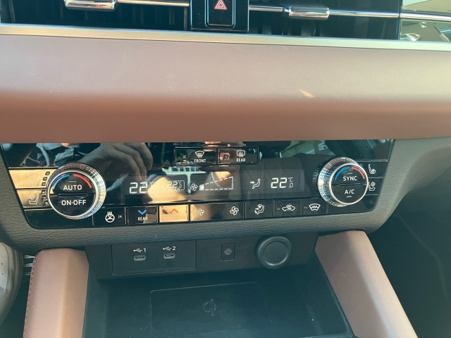 Bild 13: Mitsubishi Outlander PHEV 2,4 4WD Diamond Leder Schwarz AT 25