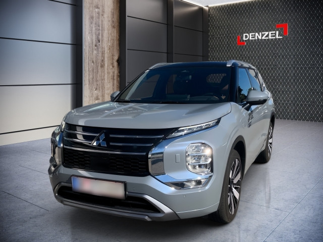 Bild 1: Mitsubishi Outlander PHEV 2,4 4WD Diamond Leder Schwarz AT 25