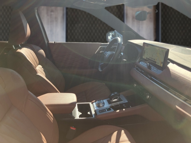 Bild 5: Mitsubishi Outlander PHEV 2,4 4WD Diamond Leder Schwarz AT 25