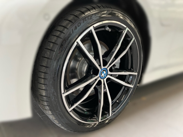 Bild 4: BMW 330e xDrive Touring G21 XB1