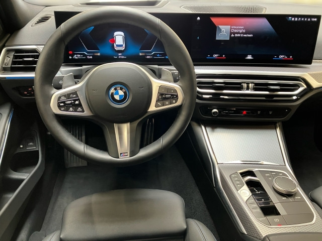 Bild 6: BMW 330e xDrive Touring G21 XB1