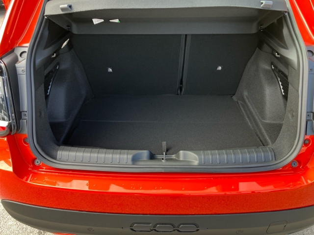 Bild 9: Fiat 600 Hybrid 100