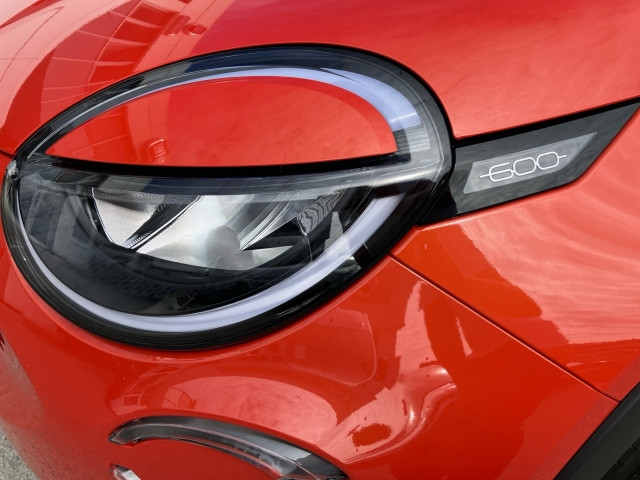 Bild 11: Fiat 600 Hybrid 100