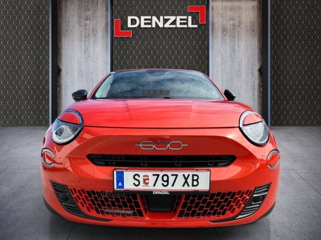 Bild 12: Fiat 600 Hybrid 100