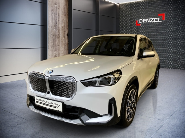 Bild 1: BMW iX1 xDrive30 U11