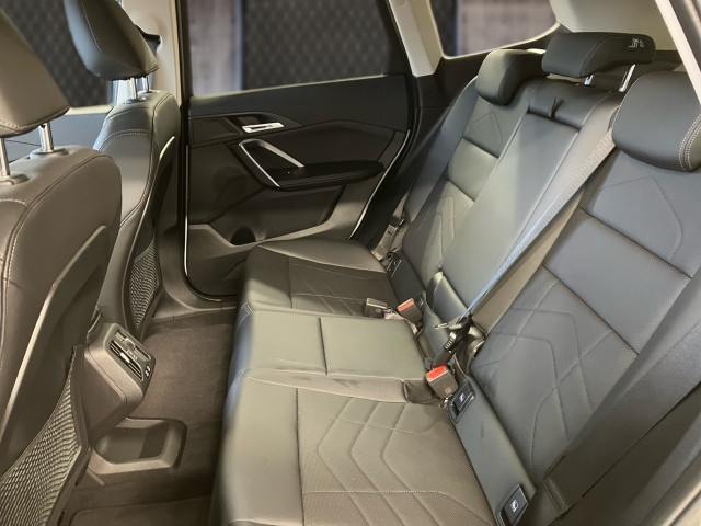 Bild 8: BMW iX1 xDrive30 U11