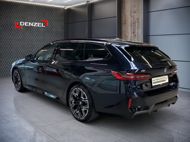 Bild 2: BMW i5 eDrive40 Touring G61