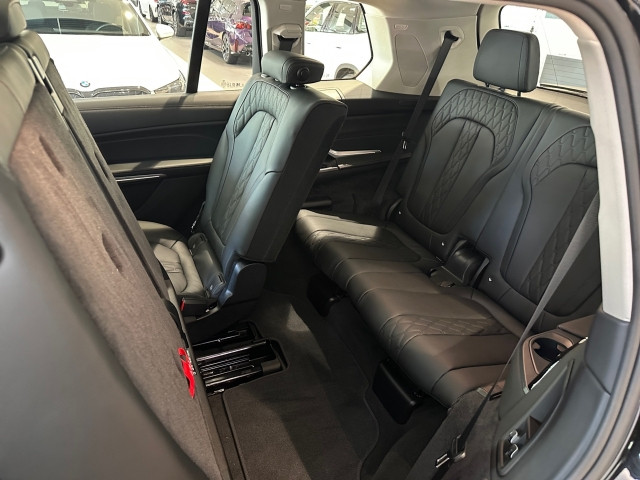 Bild 13: BMW X7 xDrive40d G07 B57