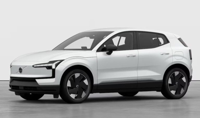 Bild 0: VOLVO PKW EX30 Plus, Single Motor Extended Range, Vollelektrisch