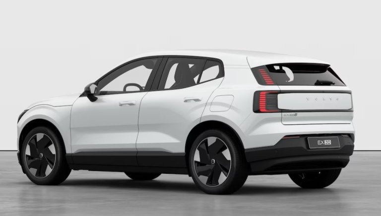 Bild 2: VOLVO PKW EX30 Plus, Single Motor Extended Range, Vollelektrisch