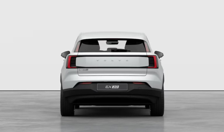Bild 3: VOLVO PKW EX30 Plus, Single Motor Extended Range, Vollelektrisch