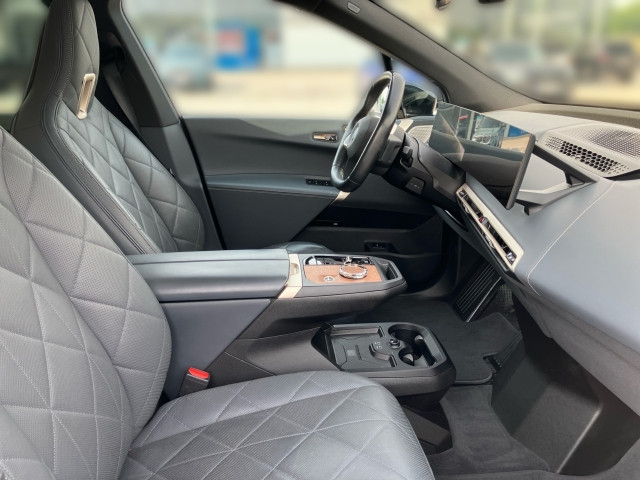Bild 5: BMW PKW i-Serie iX M60 I20 XE2