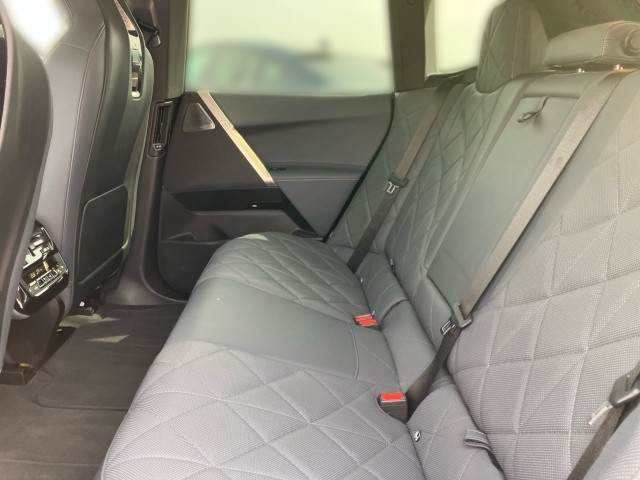 Bild 8: BMW PKW i-Serie iX M60 I20 XE2