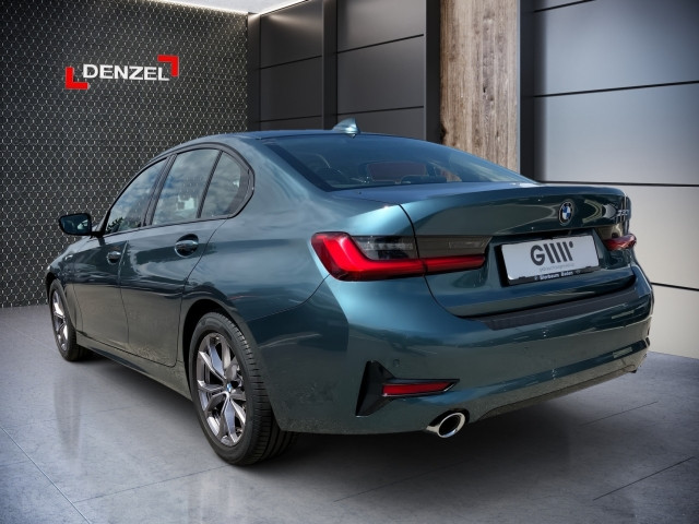 Bild 2: BMW 330i Aut.