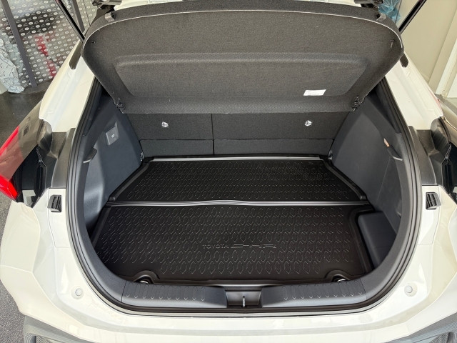 Bild 9: Toyota C-HR 2,0 223PS PHEV 2WD Active Drive