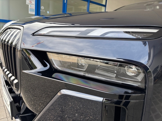 Bild 11: BMW 750e xDrive Limousine G70 XB1