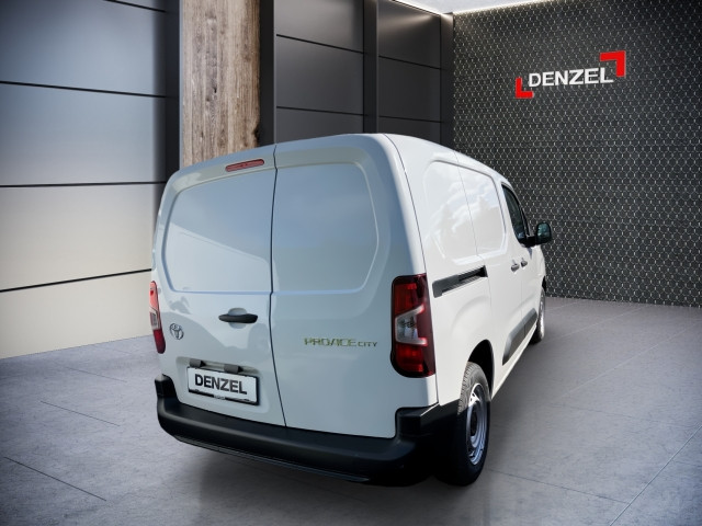 Bild 3: Toyota Proace City 1,5 l D, 102 PS, Duty