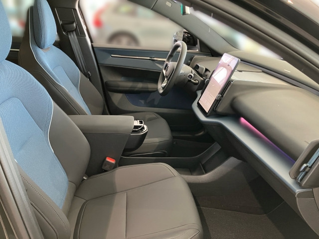 Bild 5: VOLVO PKW EX30 Cross Country Ultra, Twin Motor Performance, Vollelektr