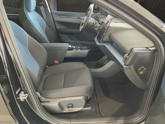 Bild 5: VOLVO PKW EX30 Cross Country Ultra, Twin Motor Performance, Vollelektr