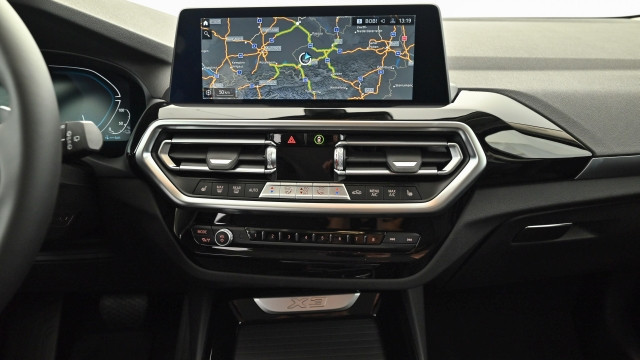 Bild 2: BMW X3 xDrive30e G01 XB1