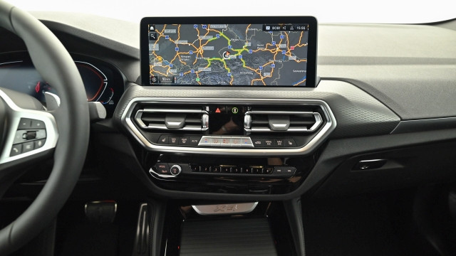 Bild 2: BMW X4 xDrive 20i G02 B48