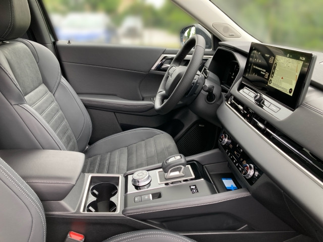 Bild 5: Mitsubishi Outlander PHEV 2,4 4WD Intense AT 25