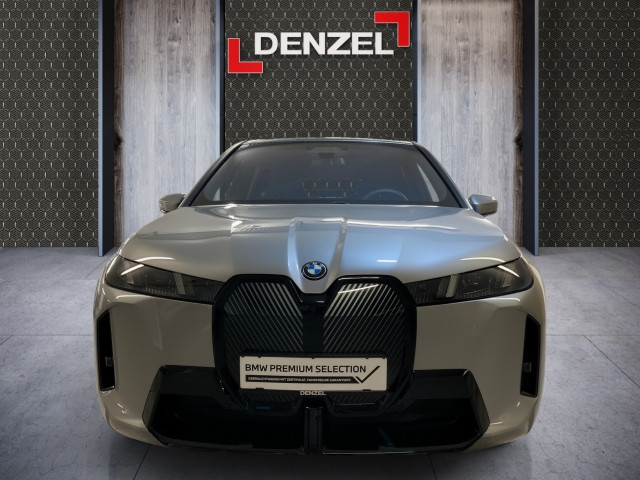 Bild 6: BMW PKW i-Serie iX xDrive45 I20