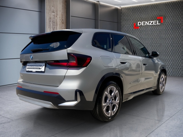 Bild 3: BMW iX1 xDrive30 U11