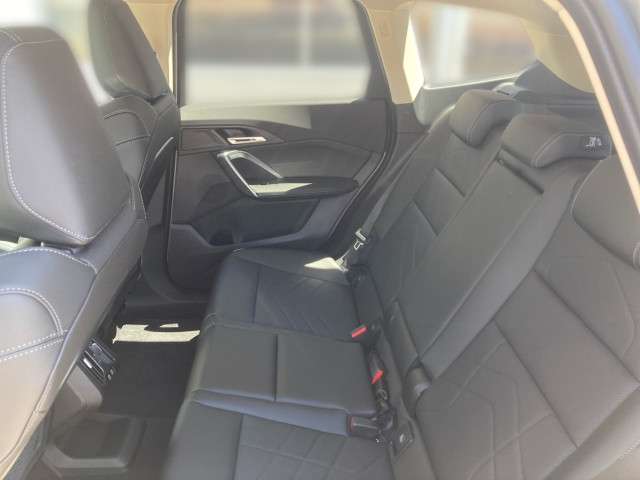 Bild 8: BMW iX1 xDrive30 U11