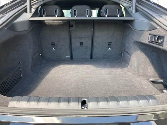 Bild 9: BMW i4 xDrive40 Gran Coupe G26