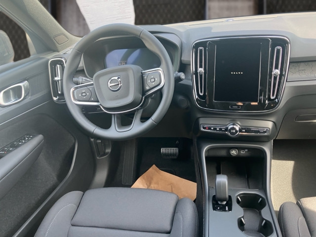 Bild 5: VOLVO PKW EX40 Core, Single Motor Extended Range, Vollelektrisch