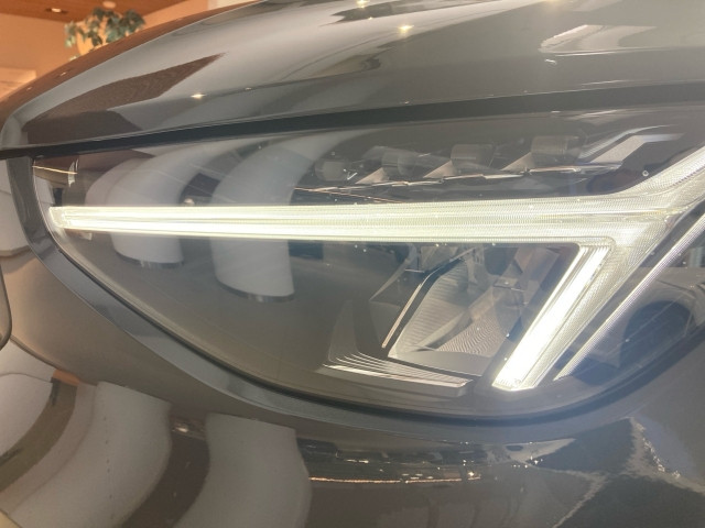 Bild 3: VOLVO PKW EX40 Plus, Single Motor Extended Range, Vollelektrisch