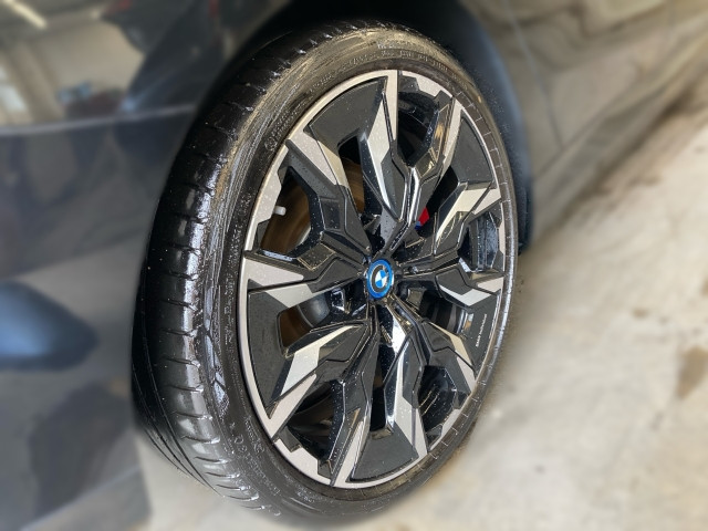 Bild 4: BMW i5 xDrive40 Limousine G60