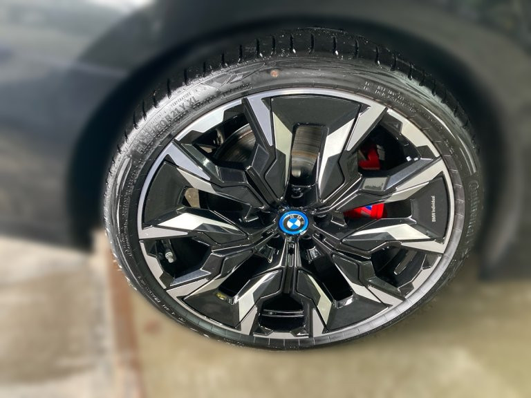 Bild 4: BMW i5 xDrive40 81,2kWh