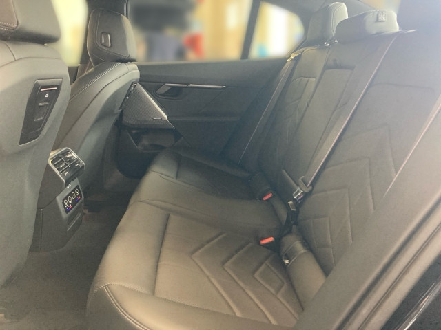 Bild 8: BMW i5 xDrive40 Limousine G60