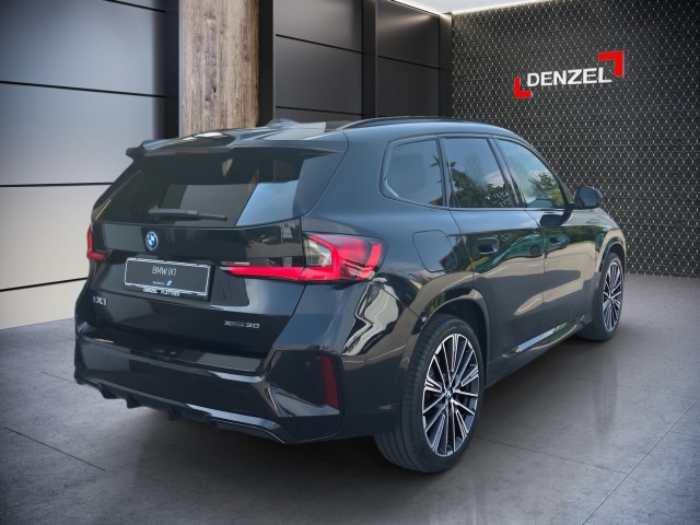 Bild 11: BMW iX1 xDrive30 U11 XE2