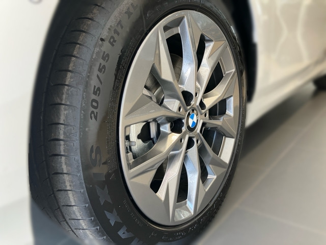 Bild 4: BMW 120 5-Türer F70 B38