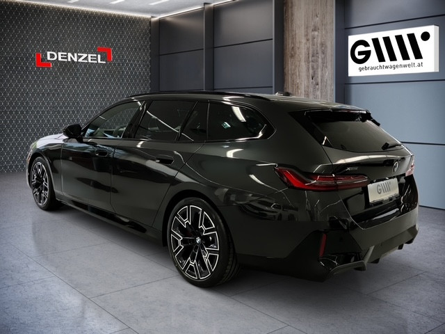 Bild 2: BMW 520d xDrive Touring G61 B47