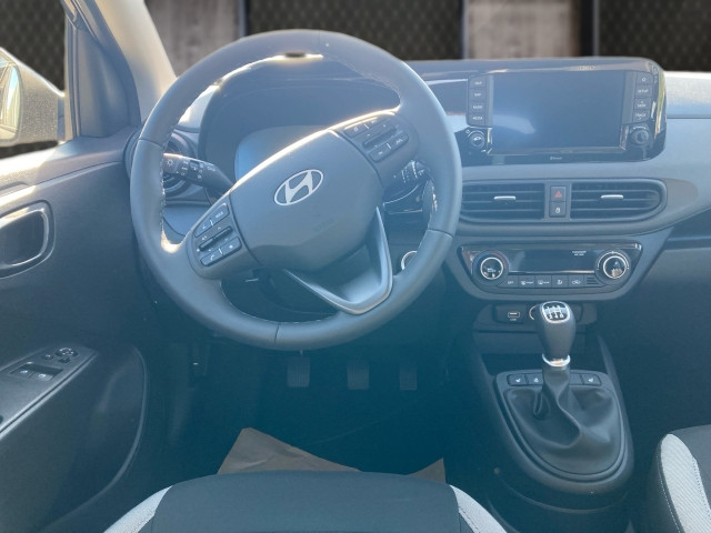 Bild 6: Hyundai i10 GO Plus 1,0 MT