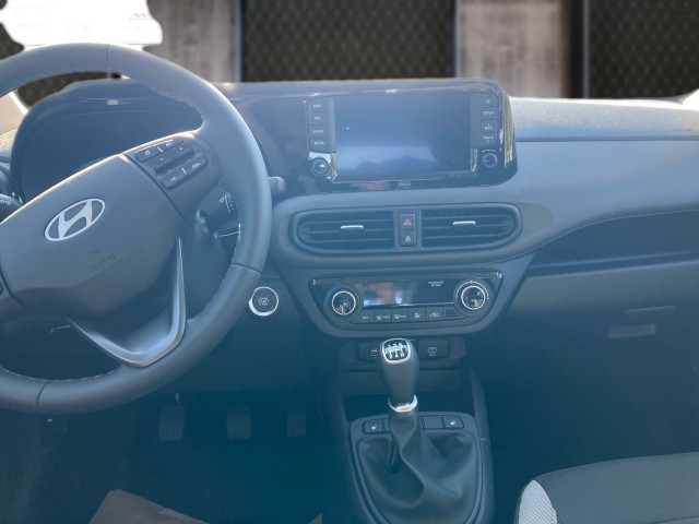 Bild 7: Hyundai i10 GO Plus 1,0 MT