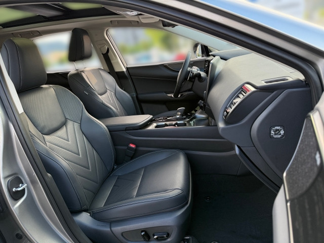 Bild 5: Lexus NX450h+ Luxury AWD Plug-In Hybrid