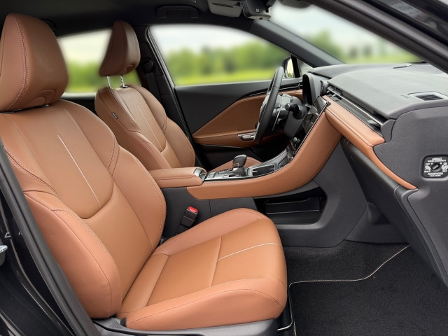 Bild 5: Lexus LBX 1,5 Hybrid Relax 136PS