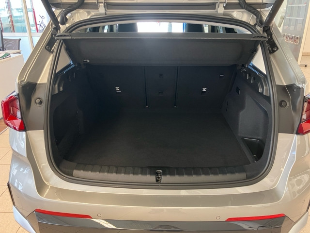 Bild 9: BMW iX1 xDrive30 U11 XE2