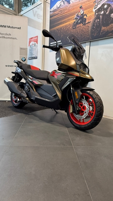 Bild 1: BMW Motorrad C 400 X