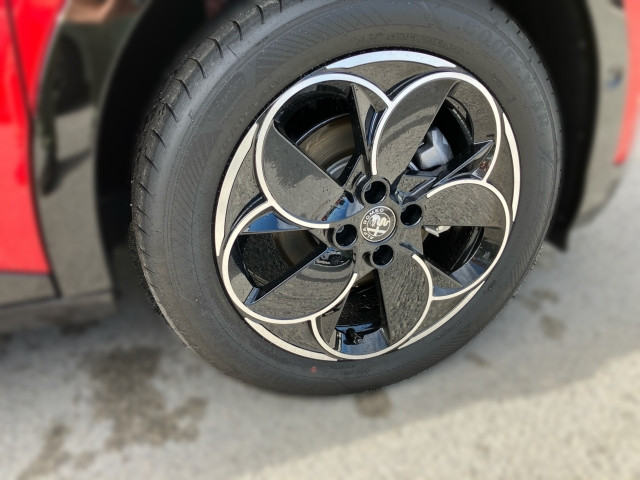 Bild 4: Alfa Junior Ibrida e-AWD MHEV